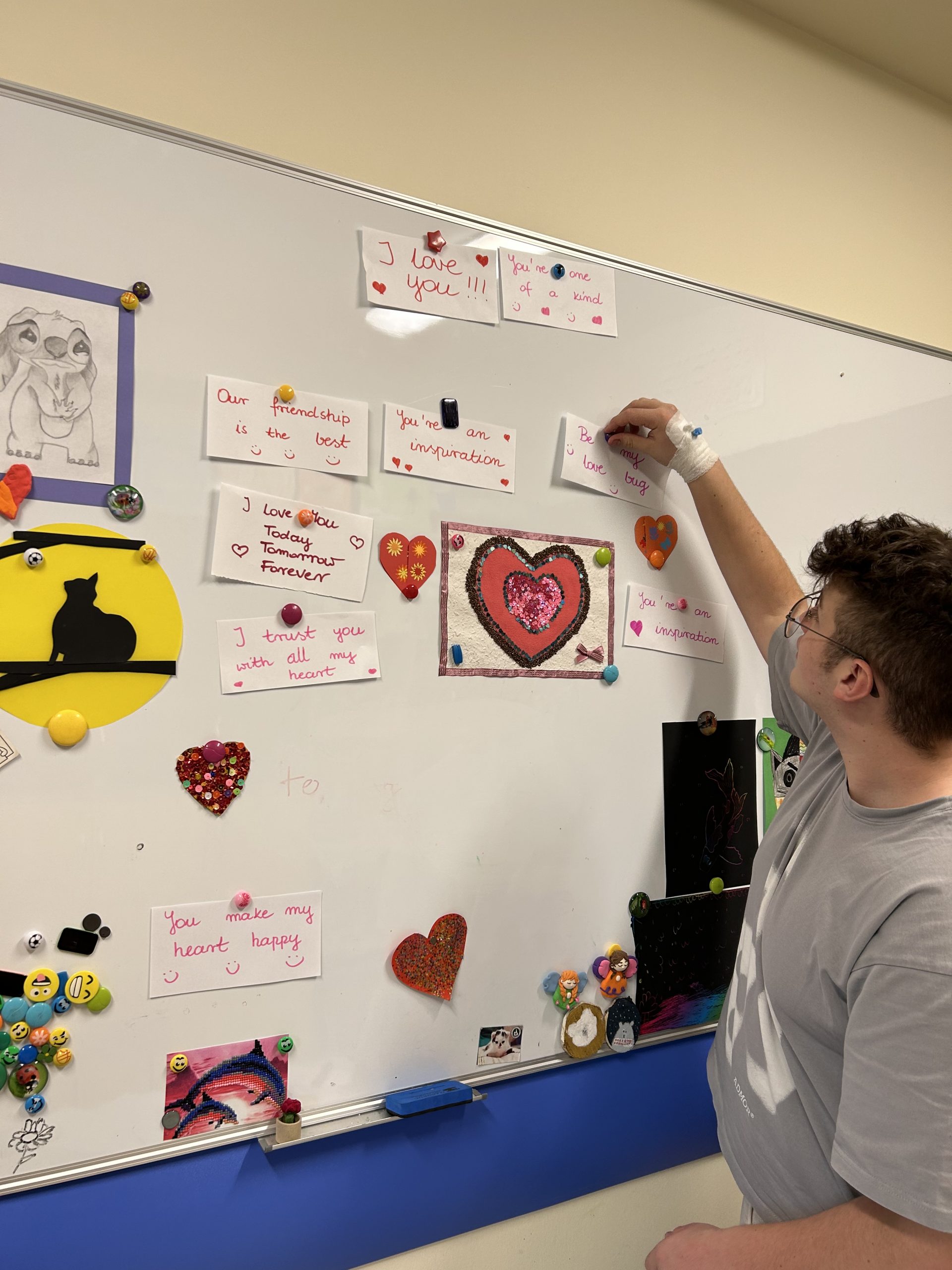 Warsztaty plastyczno  -językowe pt.:”Kocha, lubi, szanuje…wyznania miłości,  przyjaźni i sympatii w języku angielskim”