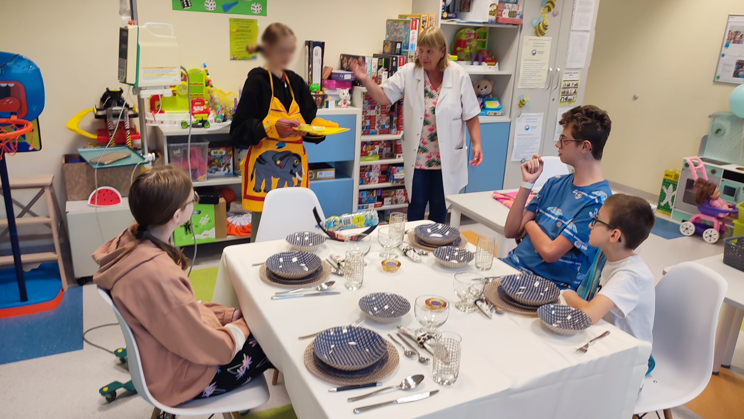 „Ciekawi świata – między nożem, a widelcem”